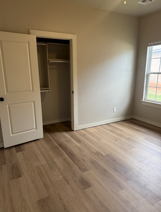 Photo - 5120 Brooke Rd