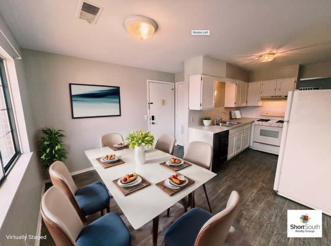 Building Photo - Updated 2 bed 1 bath apartment with covered detached garage
