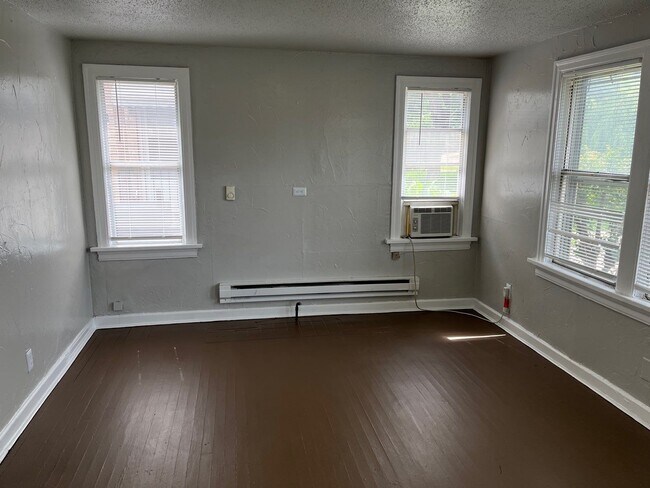 Photo - 3400 NW 15th St Unit B2