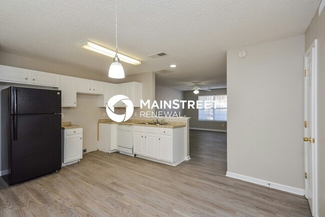 Photo - 3 Bedroom Pet-Friendly Home in McDonough, GA with Main Street Renewal