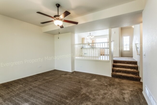 Photo - 318 Cherryridge Dr