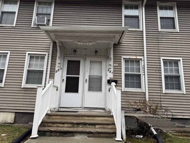 Photo - 281 E Merrimack St