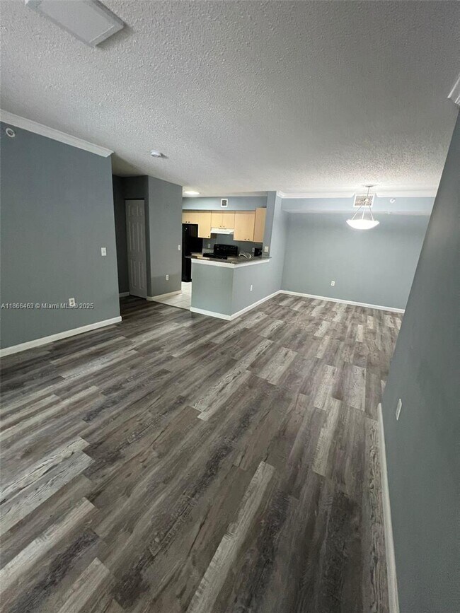 Photo - 2427 Centergate Dr Unit 205