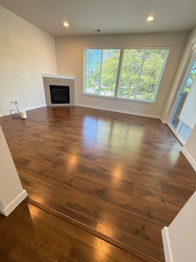 7909 229th Pl SW