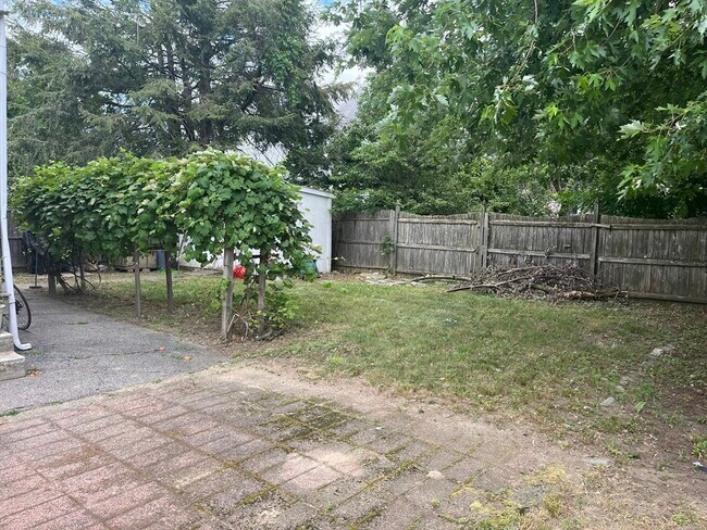 Photo - 98 Dexter Ave Unit 2