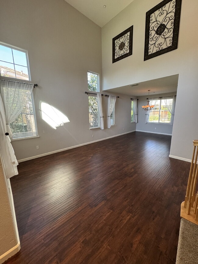 Photo - Beautiful 4 Bedroom, 3 Full Bath in Perfec...