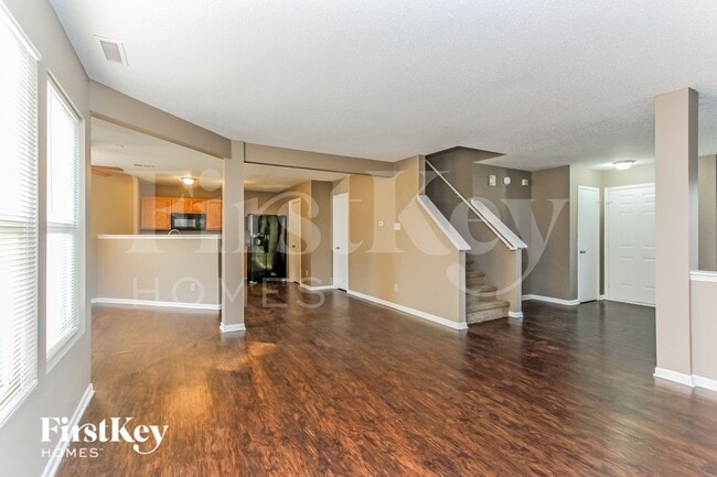 Photo - 10915 Firefly Cir