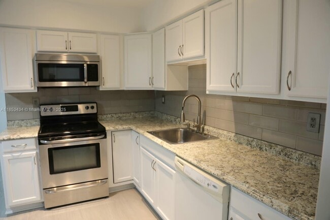 Building Photo - 1931 SW 69th Terrace Rental