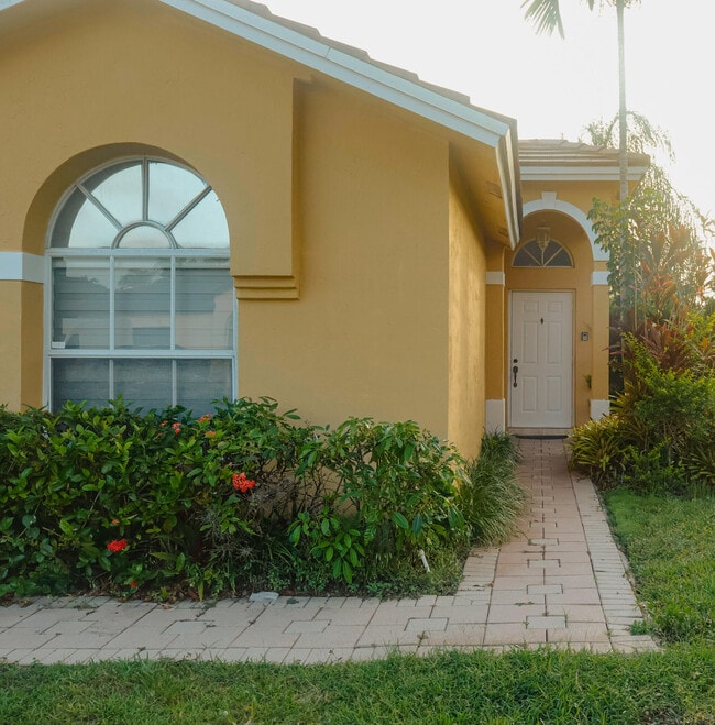 Photo - 14750 SW 156th Ave