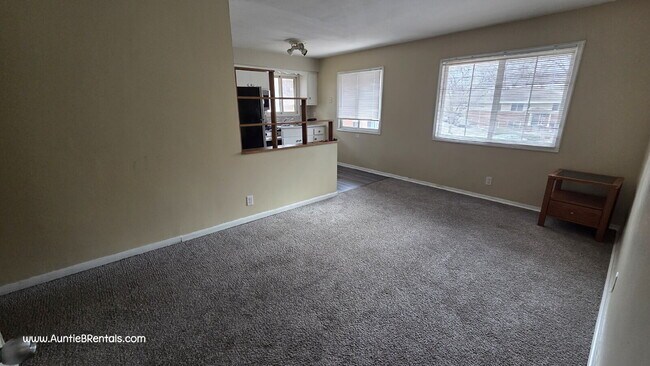Photo - 3 Bedroom 1 Bath Multiplex Unit #4 – Columbia Heights Unit #4