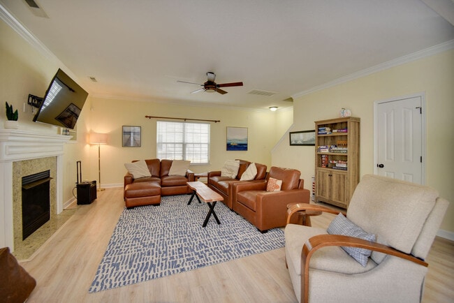 Photo - 1229 Hillside Ave Unit SI ID1597082P