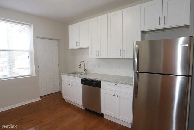Photo - 3916 W Altgeld St Unidad 1