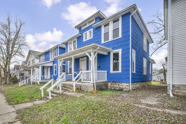 Photo - 365 S Eureka Ave Unit 365