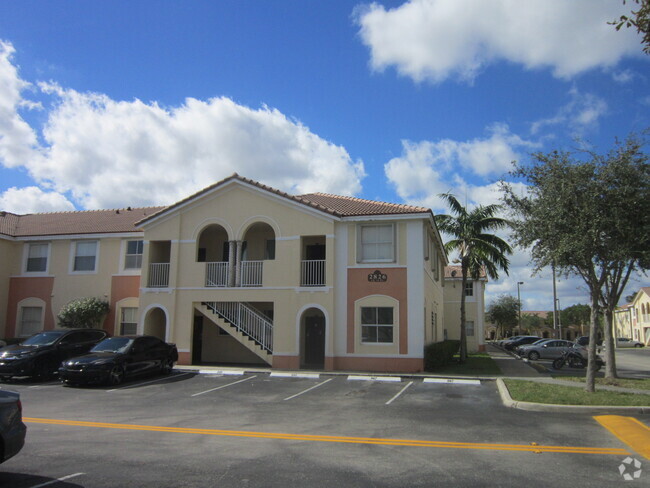 Building Photo - 2826 SE 16th Pl Rental
