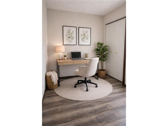 Photo - 301 W Bert St Unit 13