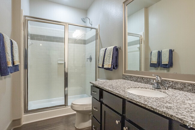2 BR, 2 BA - 1,103 SF