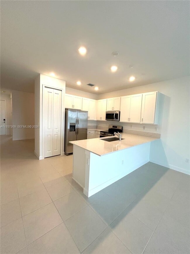 Photo - 6412 Seabright Ter