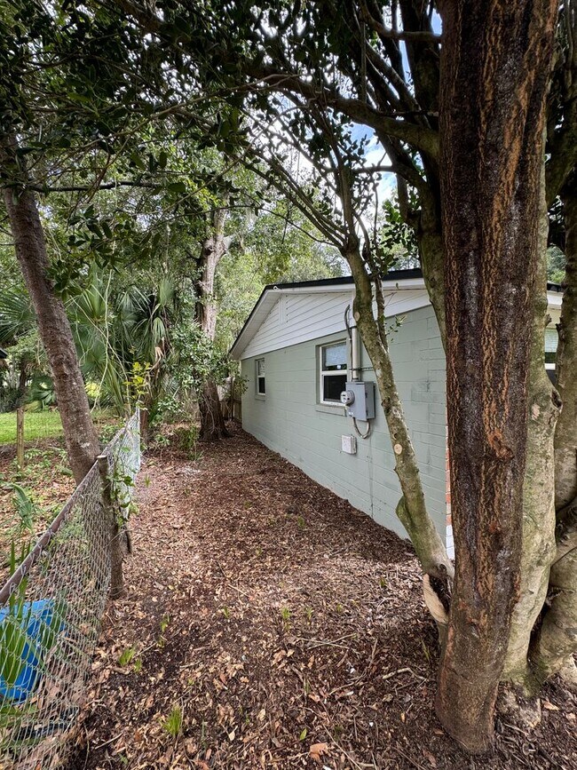 Photo - Beautiful 4 Bedroom Rental near Beach Blvd