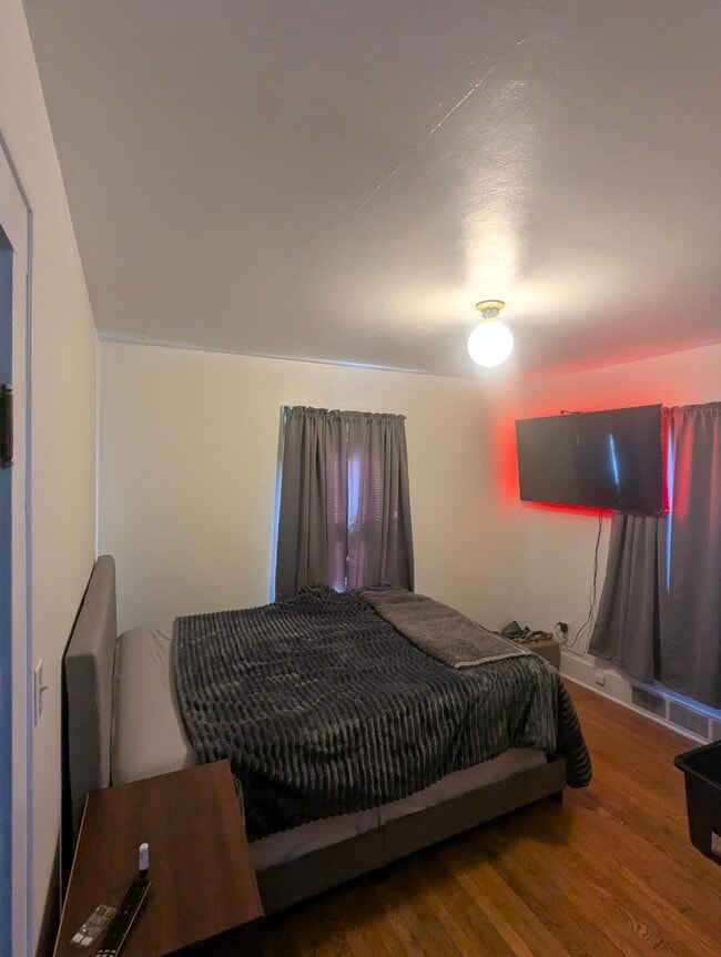 Bedroom 1 - 534 Kenwick Dr Unit 534 Kenwick Lower