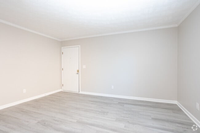 1BR, 1BA - 700SF - Living Area
