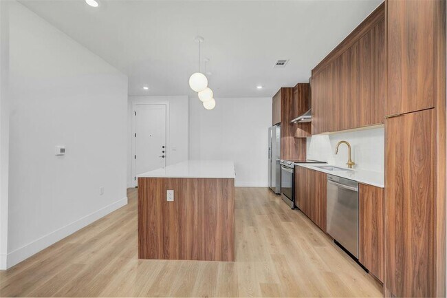 Photo - 1701 Simond Ave Ave Unit 411