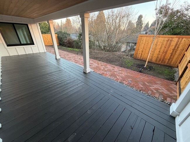 Photo - WAL2 - FULLY renovated 3 bed 1.5 bath on OAKWAY!