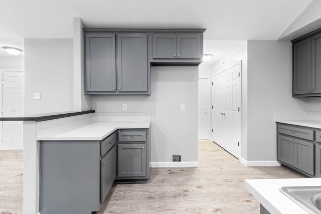 Photo - 10922 Village Trail Dr