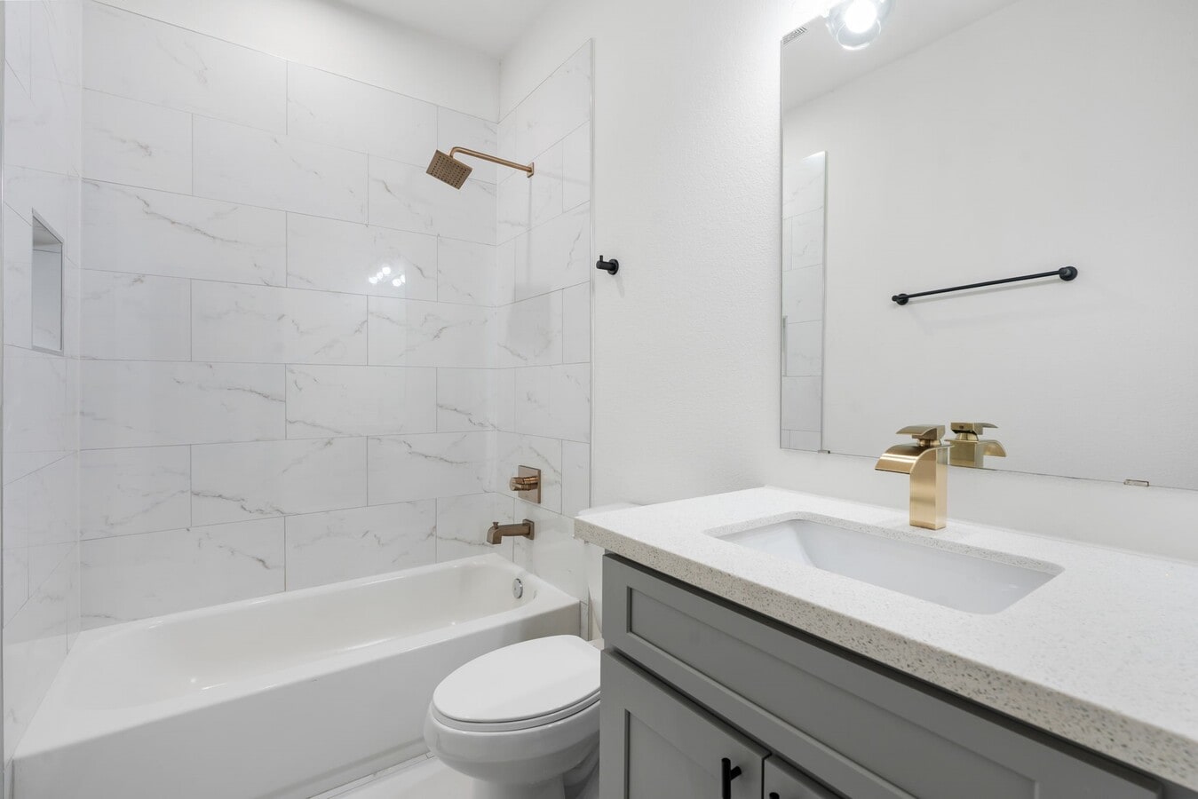 Photo - 911 Panama St