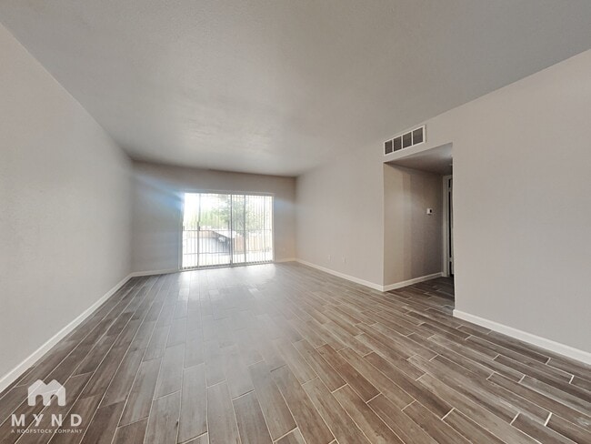 Photo - 2230 S Piney Point Rd Unit 204