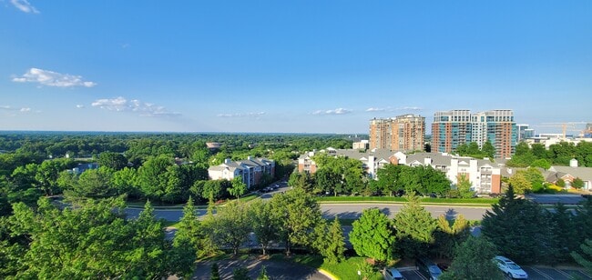 Photo - 8380 Greensboro Dr Unit 722