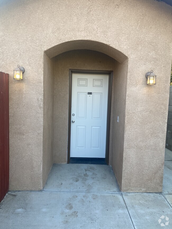 front door entry area - 602 Yellow Meadow Ct Unit A Rental