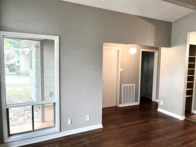 Photo - 10414 Alta Loma Way