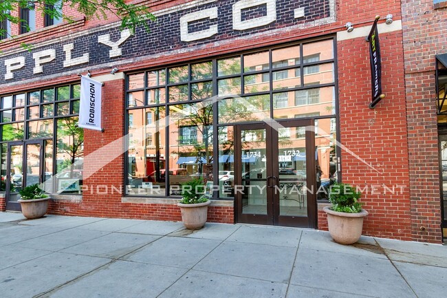 Modern Studio Apartment with Reserved Park... - Modern Studio Apartment with Reserved Park...