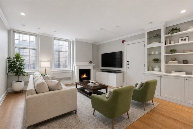 Building Photo - 180 Commonwealth Ave Unit B