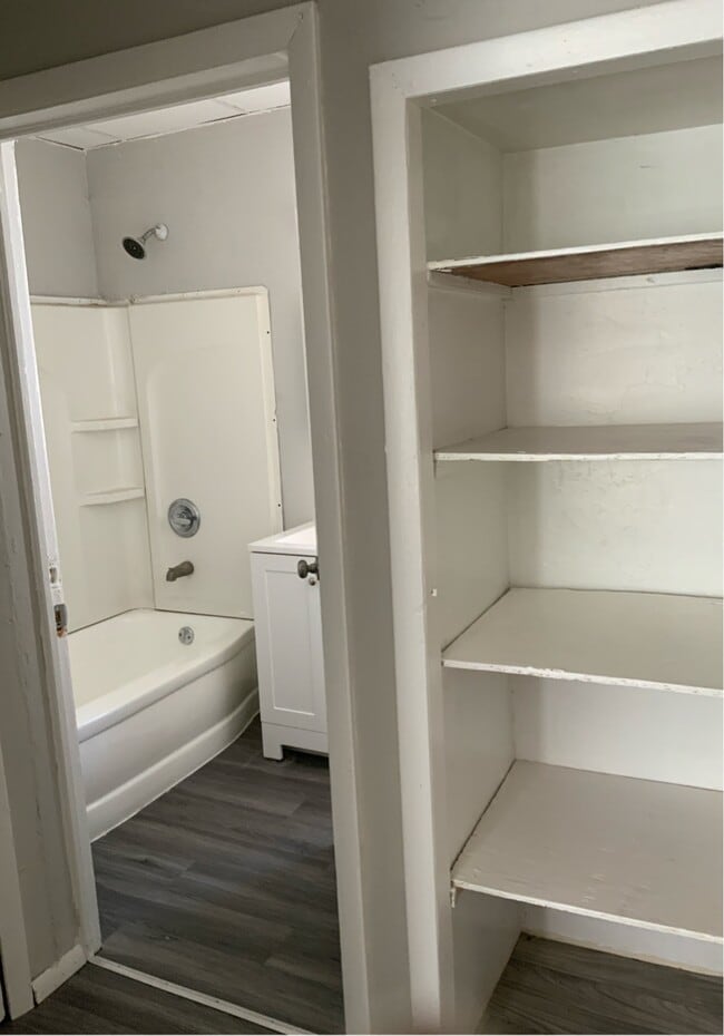 Photo - 3449 E 71st St