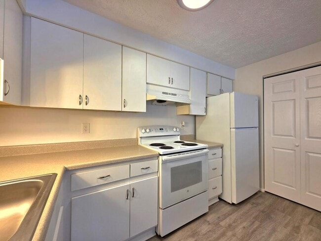 Photo - 8380 Brockham Dr Unit A