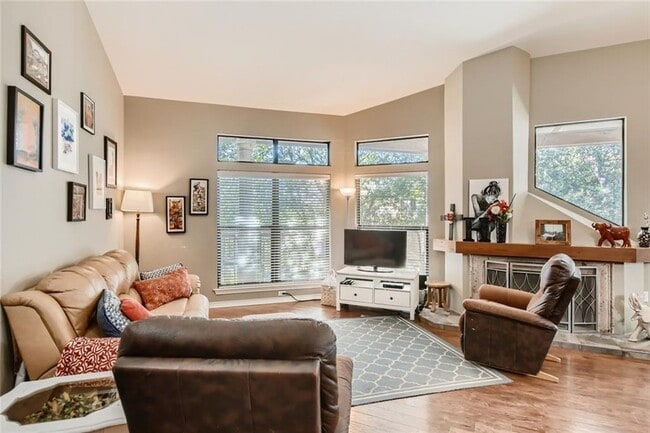 Photo - 300 San Gabriel Village Blvd Unit 424