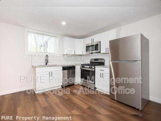 Photo - 1138 Gerald Pl SW Unit Apt B