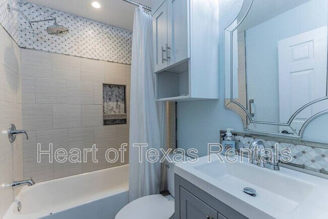 Photo - 1202 Spring St