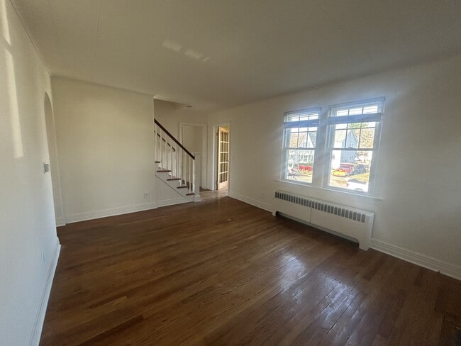 Photo - 25 Putnam Ave