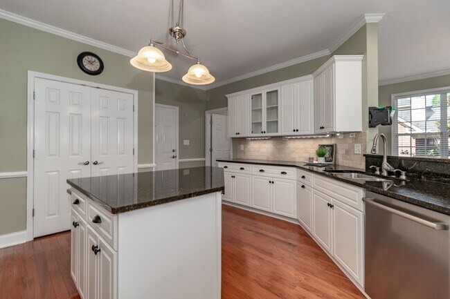 Photo - Private, 5 bedroom, 3.5 bath, Evans home-overlooking the woods!