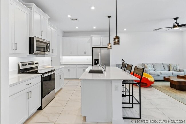 Photo - 14131 SW Thorens Dr