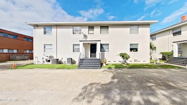 Photo - 1234 Lasalle St Unidad 2