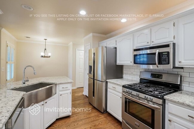 Photo - 124 Fieldstone Ln