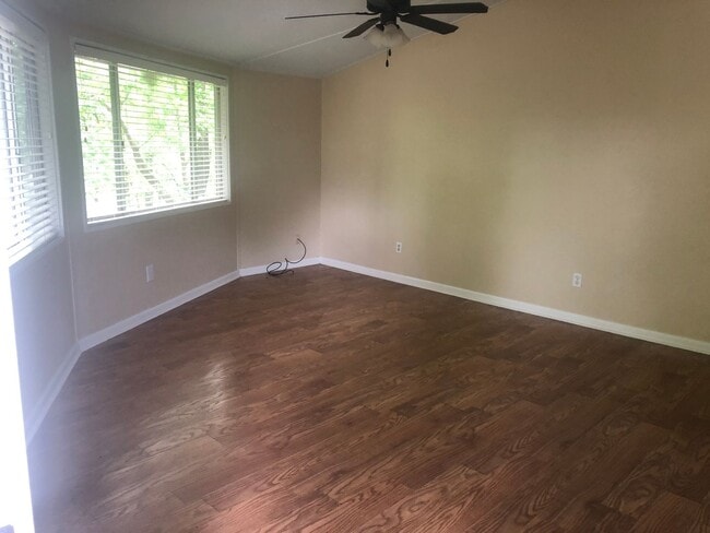 Photo - 1BR/1BA With Bonus Room