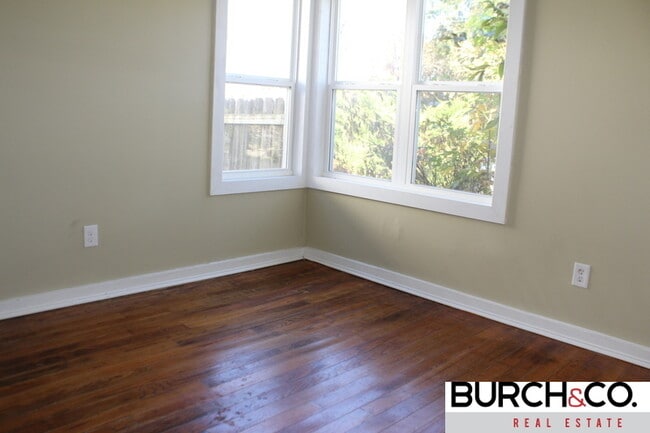 Photo - 2 Bedroom/ 1Bath Available