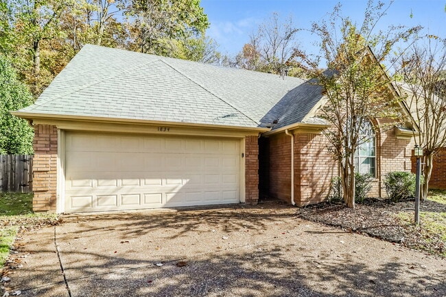 Photo - 1834 Dewars Cove N