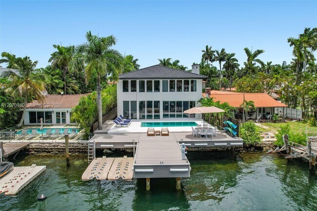 Photo - 257 N Coconut Ln