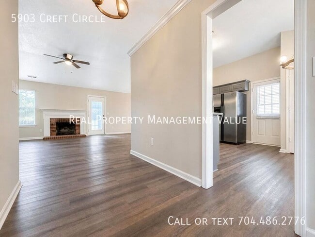 Photo - 5903 Creft Cir
