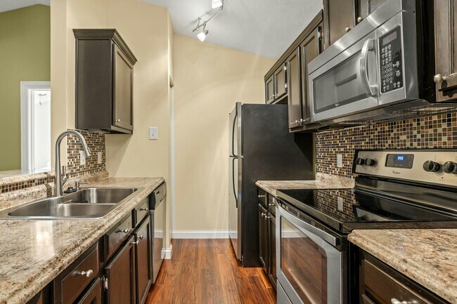 Photo - 4530 Village Ct Unit 5